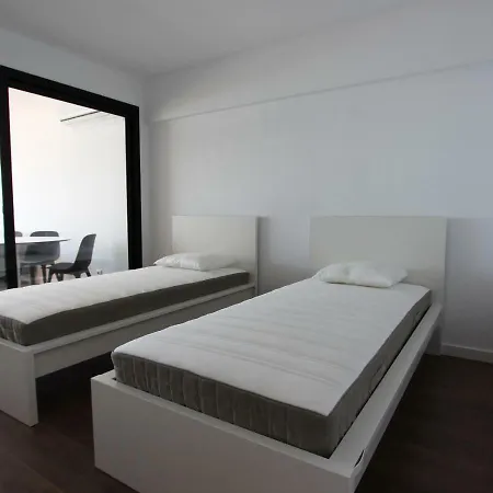 Apartamento Primera Linea De 2d *